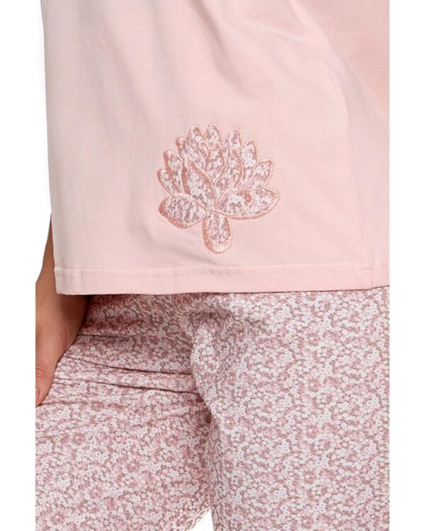 Pijama roz cu maneca scurta si pantalon 3/4 - imagine 4